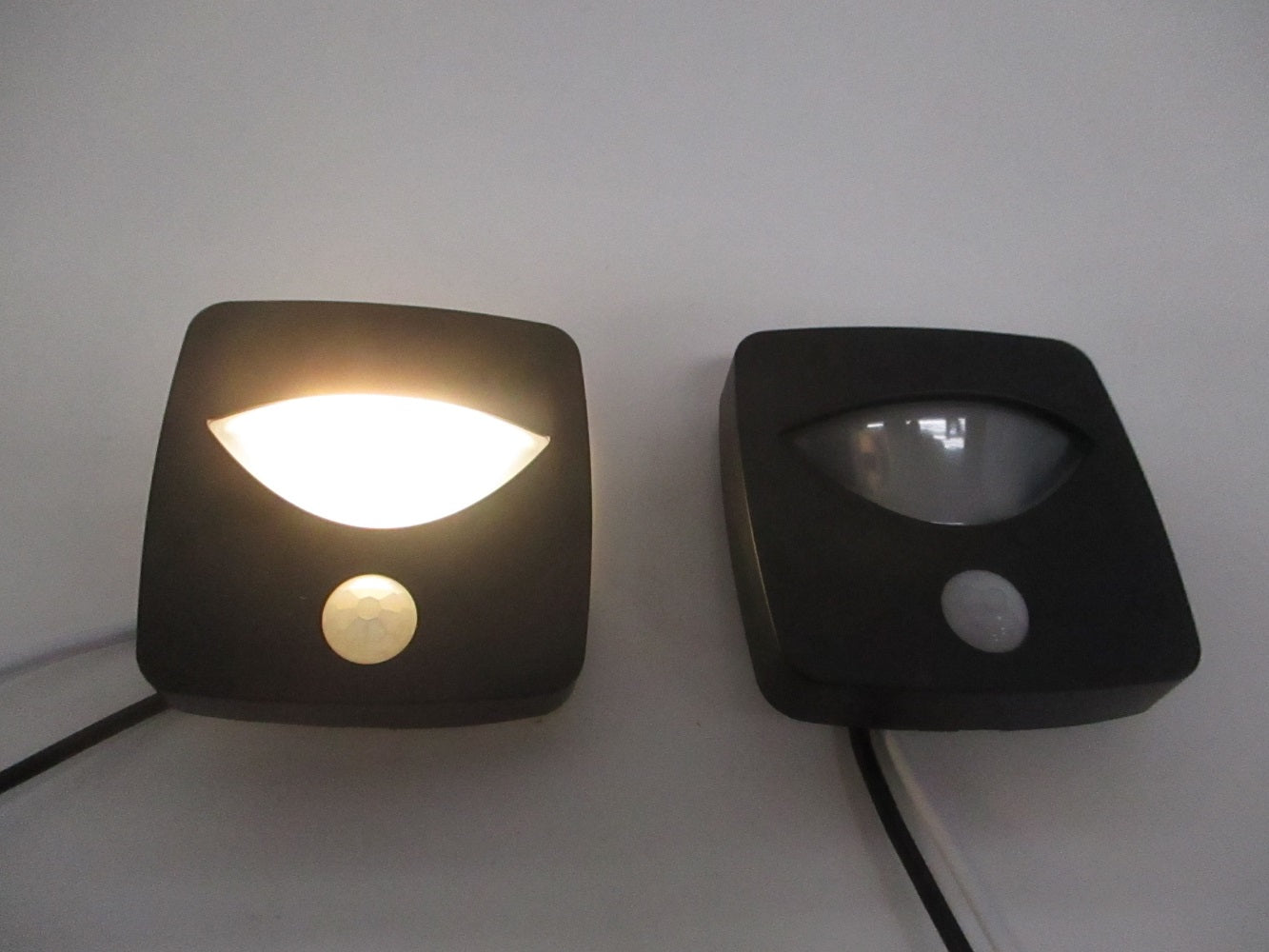 (2) White LED Motion Sensor Detector RV Trailer 12V Accent Courtesy Step Lights