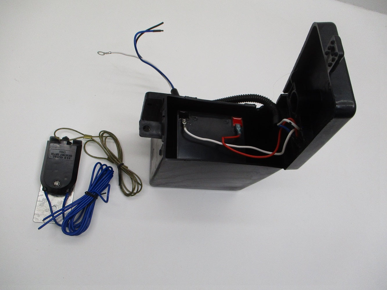 Camper Cargo Trailer Break Away Switch Safety Brake Kit Switch and Battery Kit