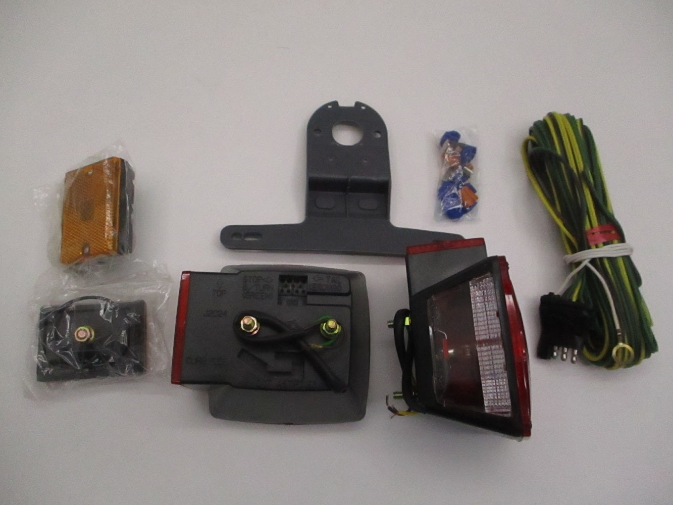 Incandescent Under 80" Trailer Marker Stop Brake Turn Tail Light Kit / Wiring