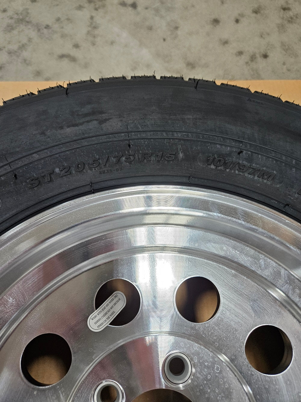 Trailer Camper 15" Silver Aluminum Wheel Rim 15x6x4.5 ST205/75R15 Radial Tire D Load
