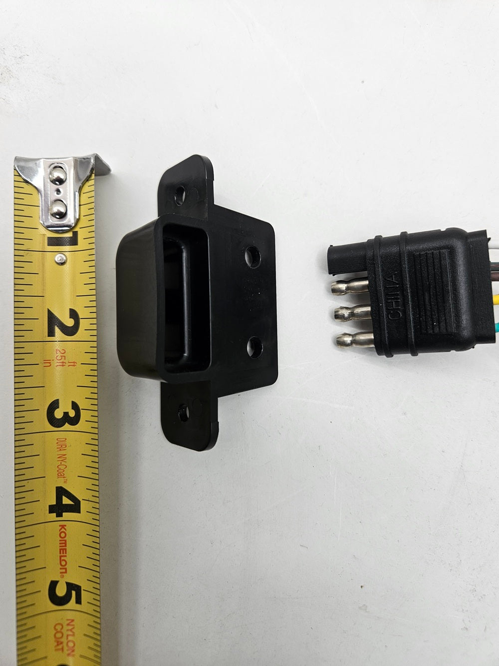 Boat RV Camper Trailer 4 Way Flat Plug Holder  Wiring Flat Plug Holder Top Mount