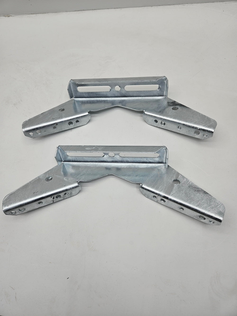 (2) Pontoon Wing Brackets Bunk Bolster Boat Pontoon Trailer V Wing Brackets