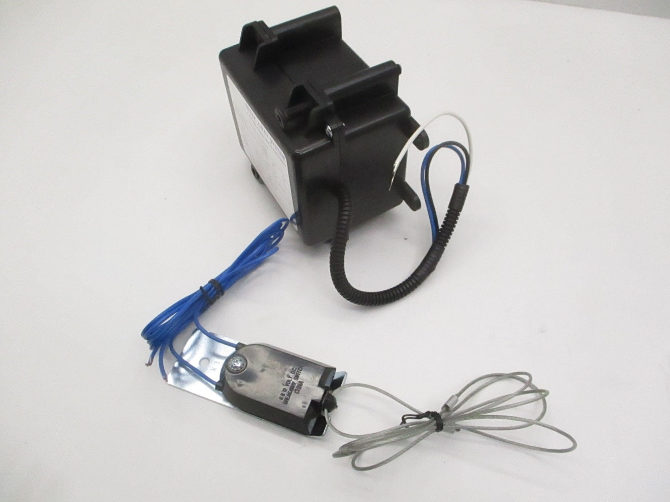 Camper Cargo Trailer Break Away Battery Switch Safety Brake Kit / Clamshell Case