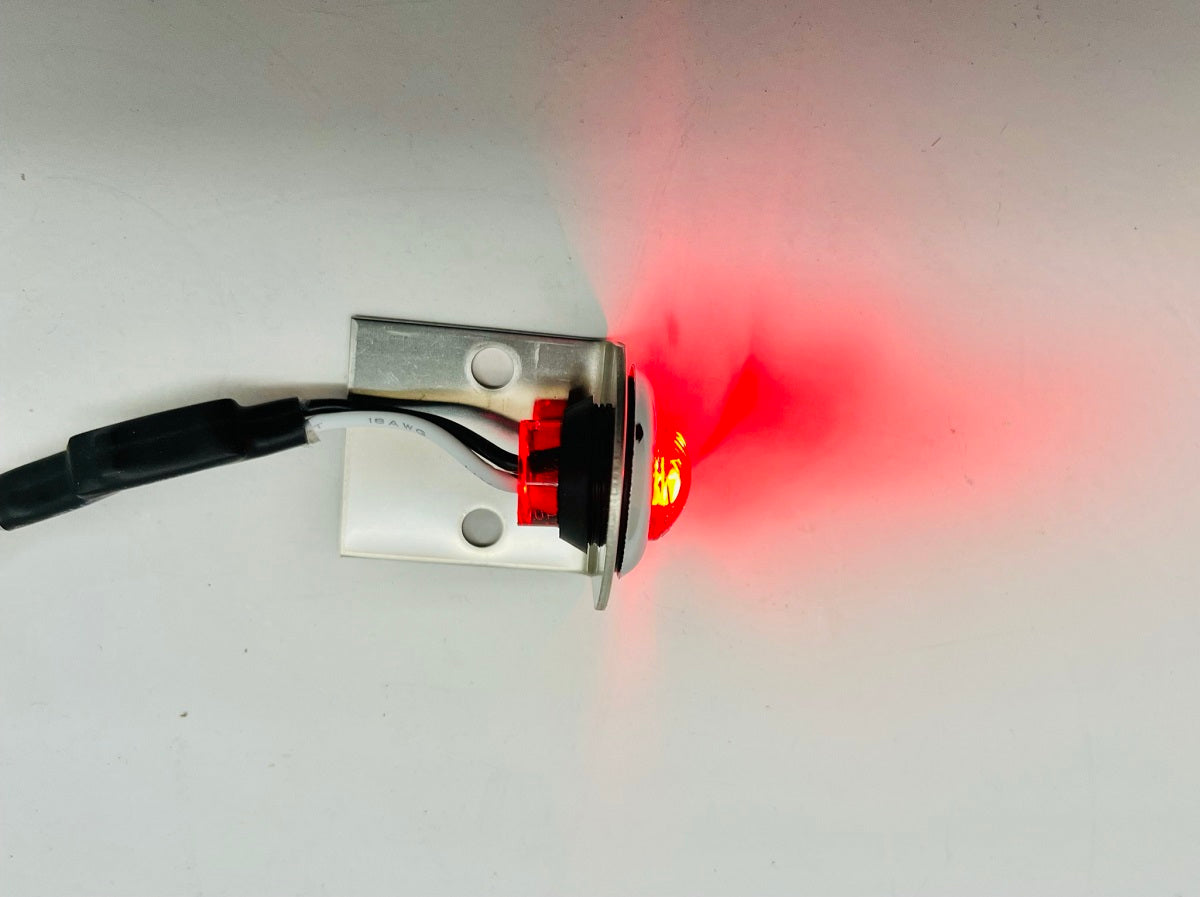 (1) 3/4" Red 3 LED Turn Signal W/Stainless Steel Right Angle Mounting Bracket