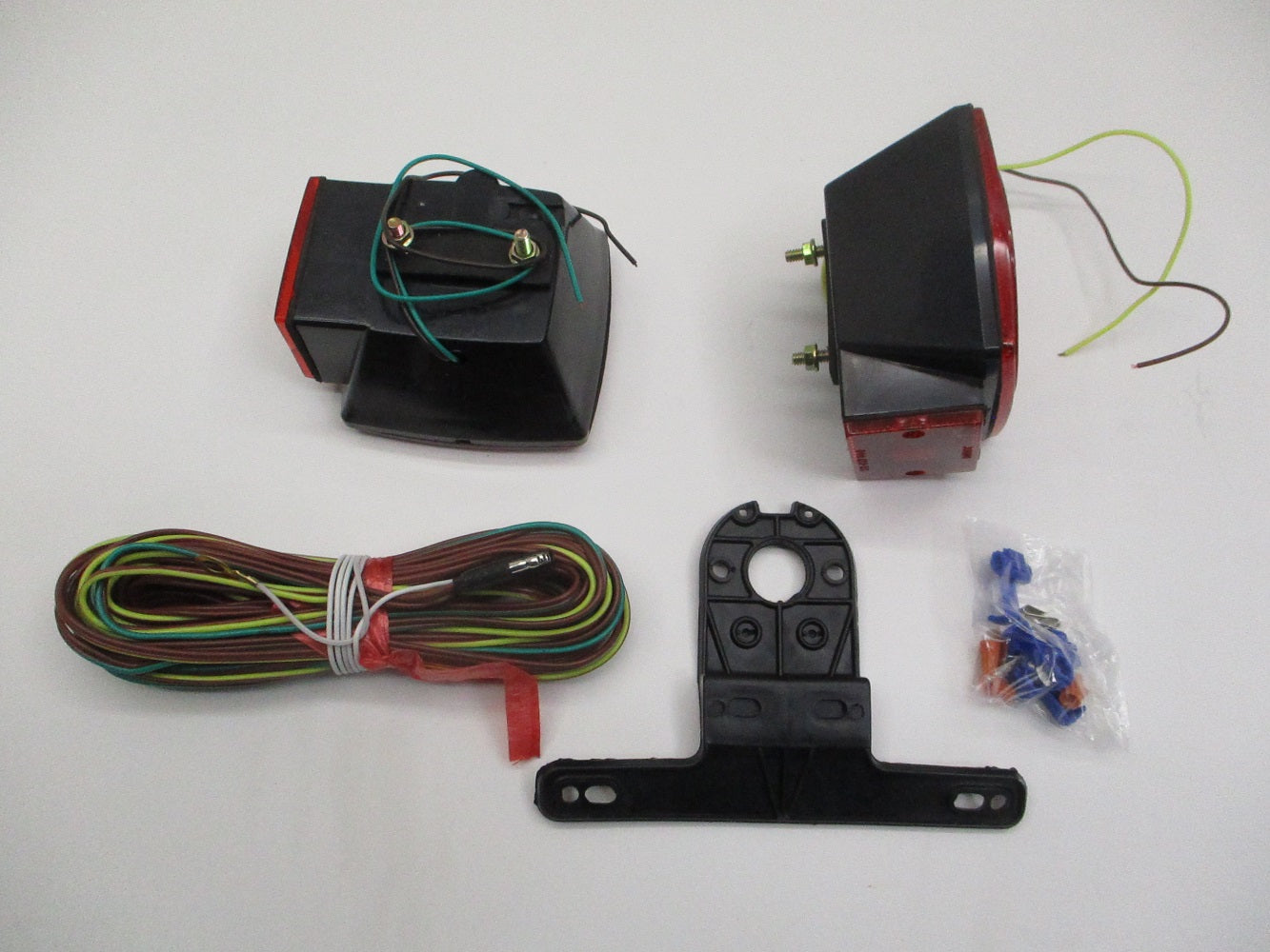 Universal LED Under 80" Trailer Marker Stop Brake Turn Tail Light Kit / Wiring