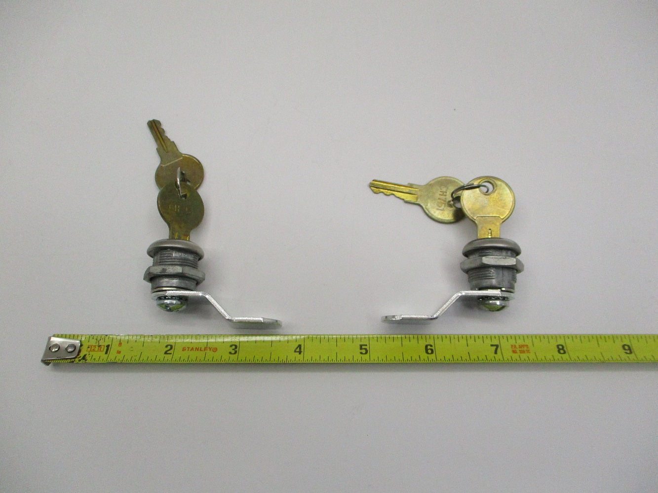 (2) Locking Cam Keysets Lock Sets / Box Door Cabinet Lid Compartment RV Lockset