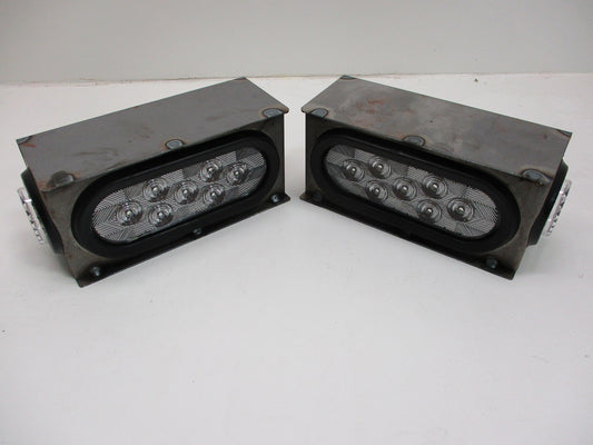 Steel Oval Mounting Boxes Clear Red LED Oval Brake Stop Turn Tail Marker Lights