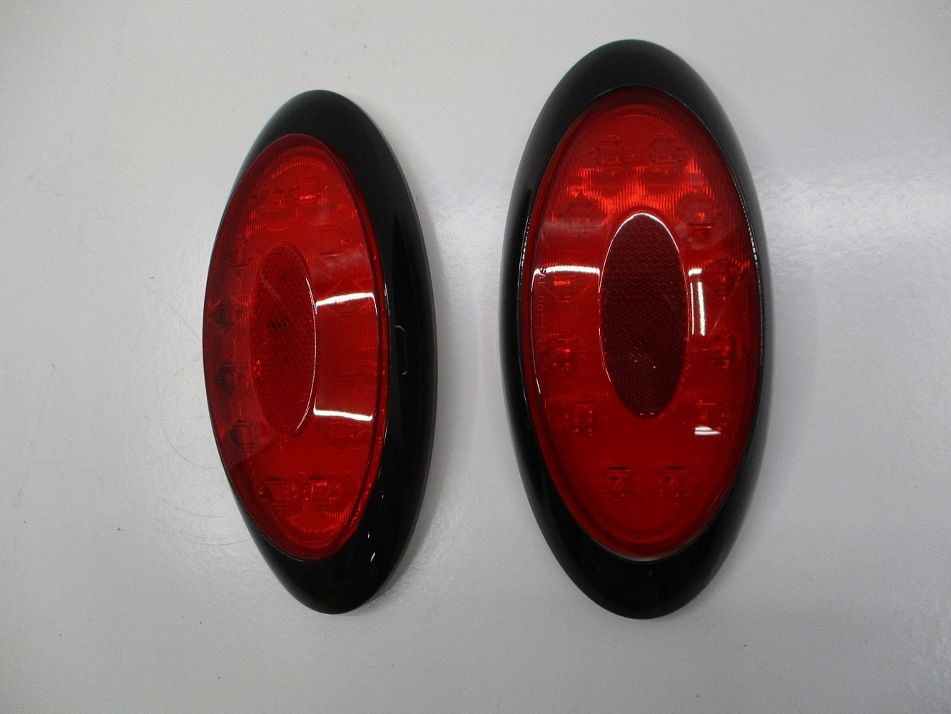 8" Bright Oval Red LED RV Camper Trailer Turn Brake Tail Lights / Black Trim